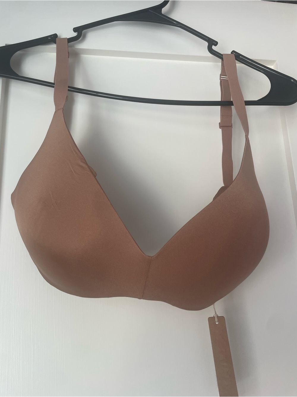 Skims NWT Seamless Nude T-Shirt Bra - Sienna Color